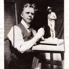 Press Photo of R. N. Burnham with Sculpture of Mark Twain